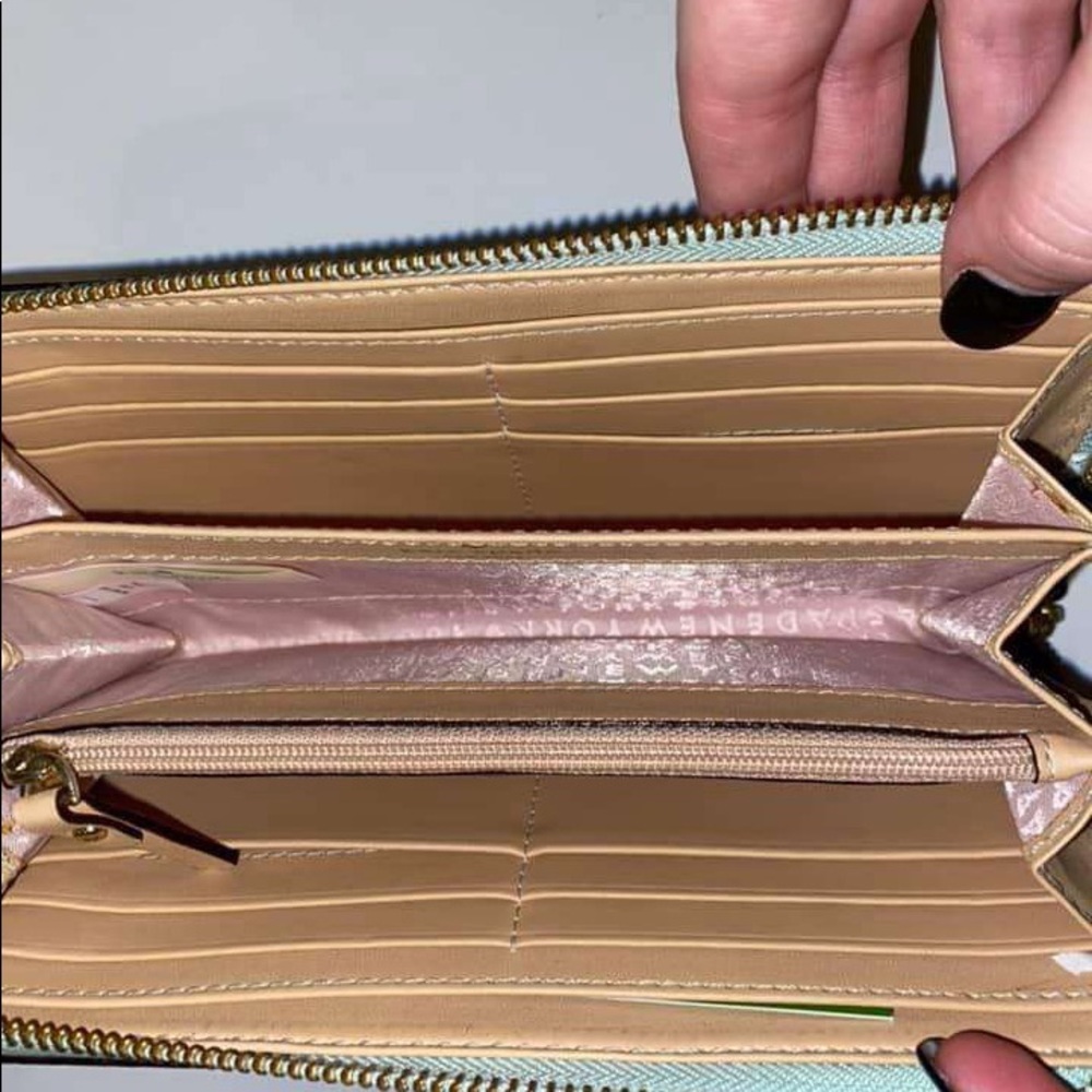 Kate Spade Wallet - Picture 2 of 2